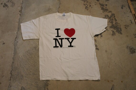 Vintage T-Shirt / I Heart NY Graphic / Love / New