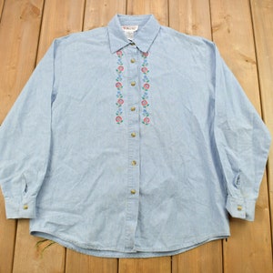 Vintage 1990s Talbots Embroidered Floral Button Up Shirt / 1990&#39;s Button Up / Vintage Denim Shirt / Casual Wear / Pattern Button Up