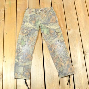 Vintage 1990s Youth Liberty Realtree Camouflage Cargo Pants Size M / Street Wear / Army Pants / Military Pant's / Vintage Cargos