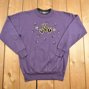 Vintage 1990s Heart Theme Embroidered Crewneck Sweater / 90s Crewneck / Grandma Sweater / Purple Sweatshirt / Floral Theme / Double Neck