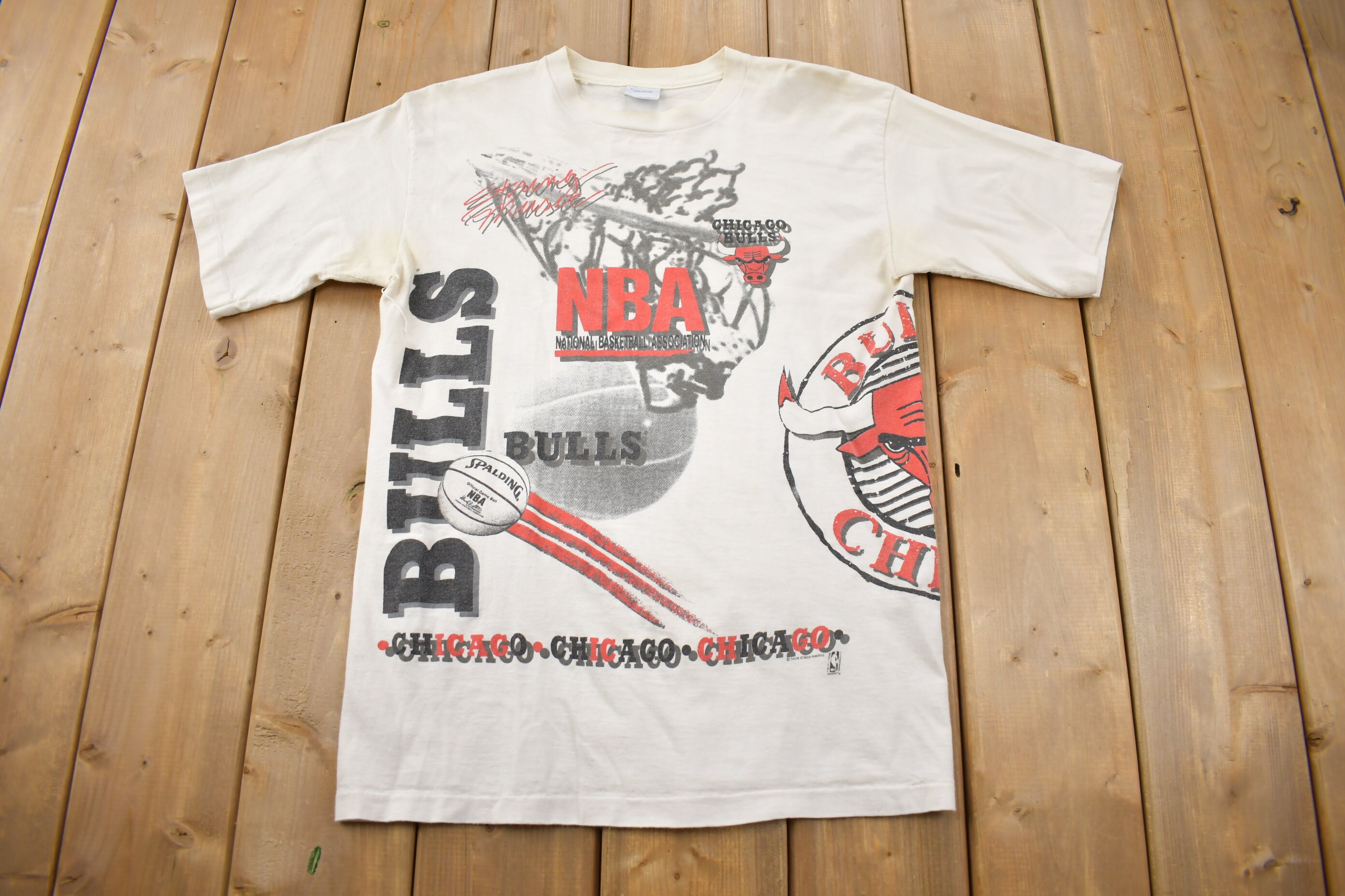 Vintage 90s Chicago Bulls Michael Jordan T-Shirt SALEM