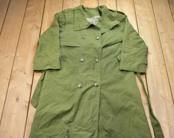 Vintage 1980s Military Trench Coat / Button Up Jacket /  Army Green / Vintage Army / Streetwear Fashion / Army Jacket / Military Overcoat