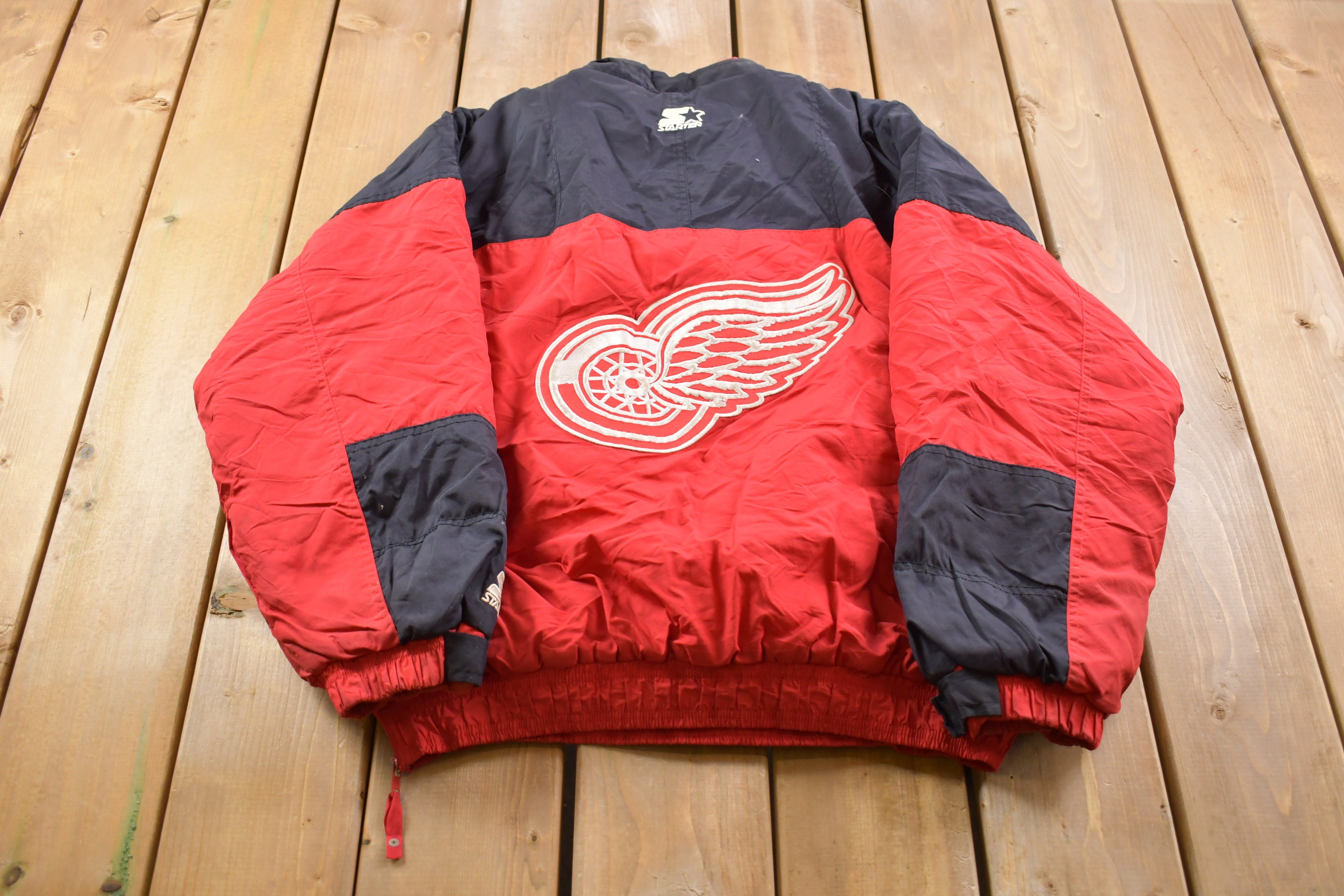 Vintage 1990s Starter Detroit Red Wings NHL Jacket / Quarter -  Finland