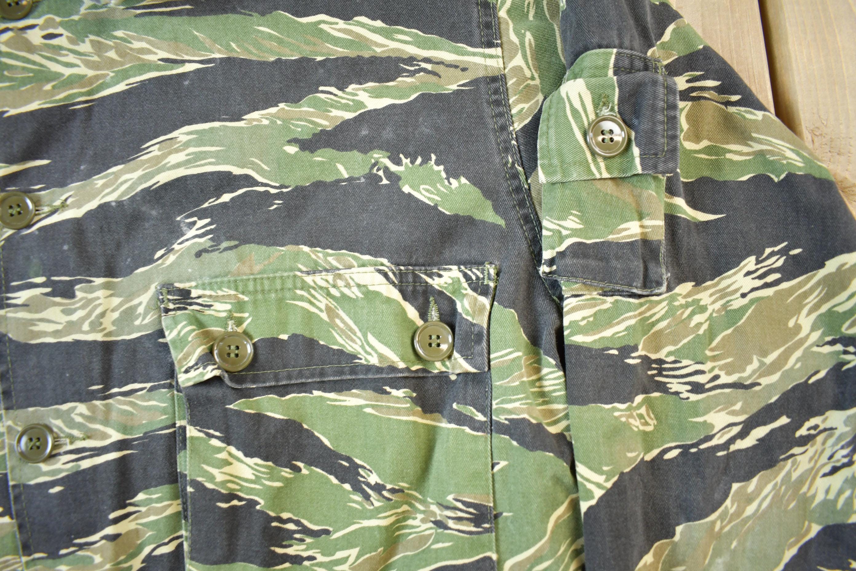 Vintage 1960s Tigercamo Stripe Military Camouflage Button up