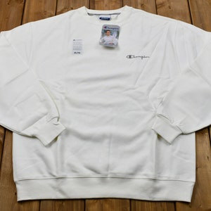 Vintage Deadstock Blank White Champion Sweatshirt / Vintage Pullover / Streetwear / Athleisure Sportswear / Sportswear / Champion Logo