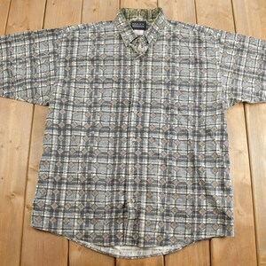 Vintage 1990s Plaid Patterned Short Sleeve Button Up Shirt / Made in USA / Abstract Pattern / Casual Shirt / Formal Shirt / Maxx Button Down