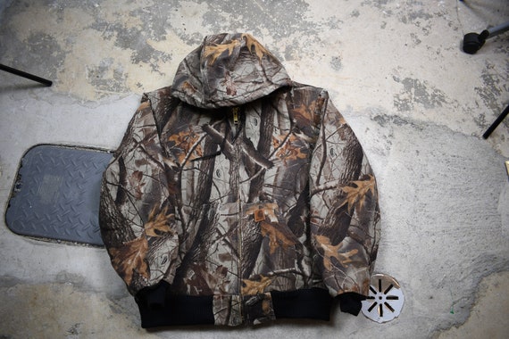 vintage carhartt camo jacket