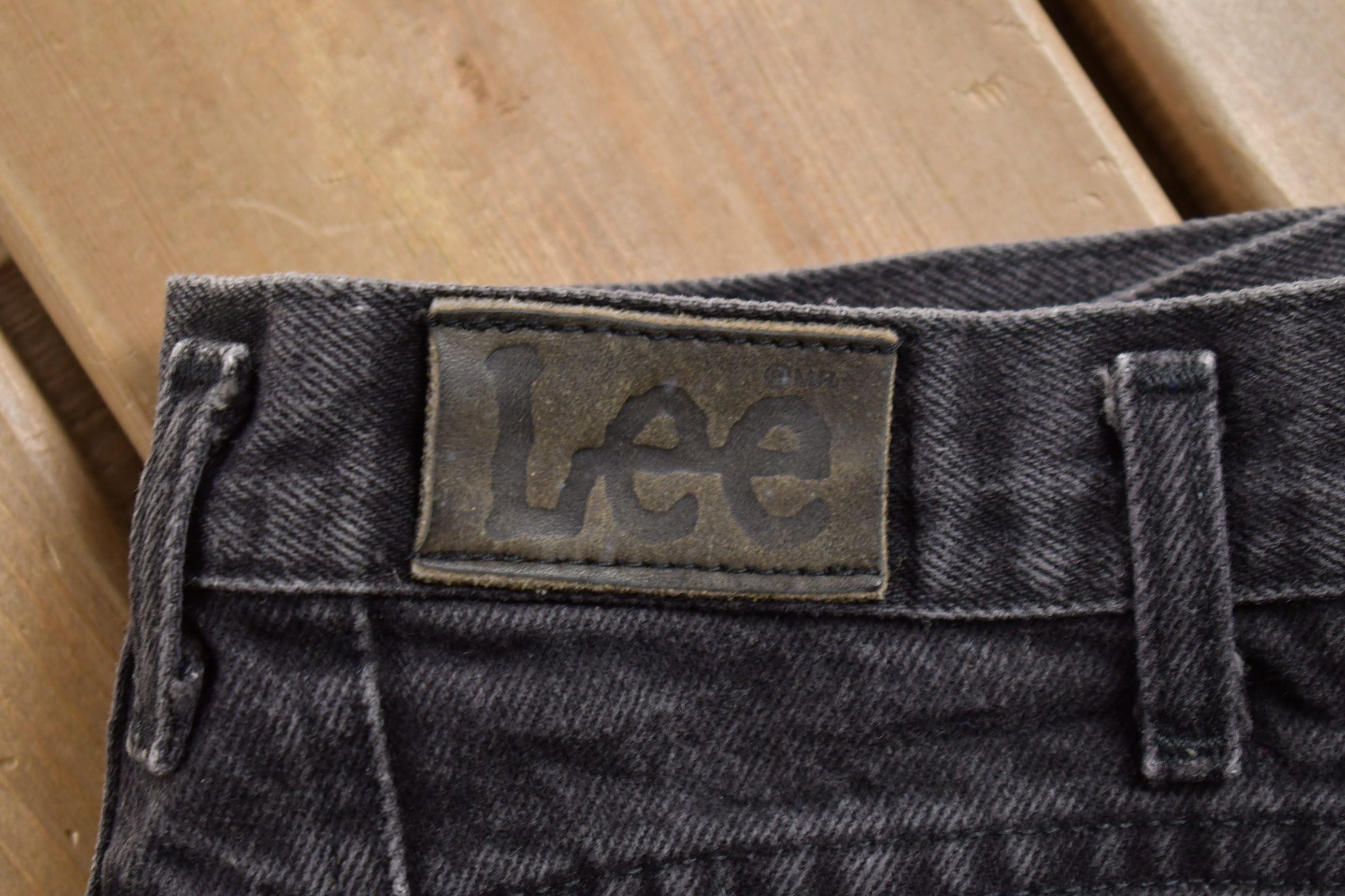 Vintage 1980s LEE Black Jeans Size 25 X 28 / Streetwear Fashion