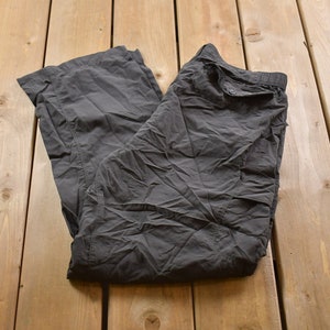 Vintage 1990s The North Face Black Track Pants Size 34 x 31 / Essentials / Outdoorsman / Vintage Streetwear / Stow Pocket