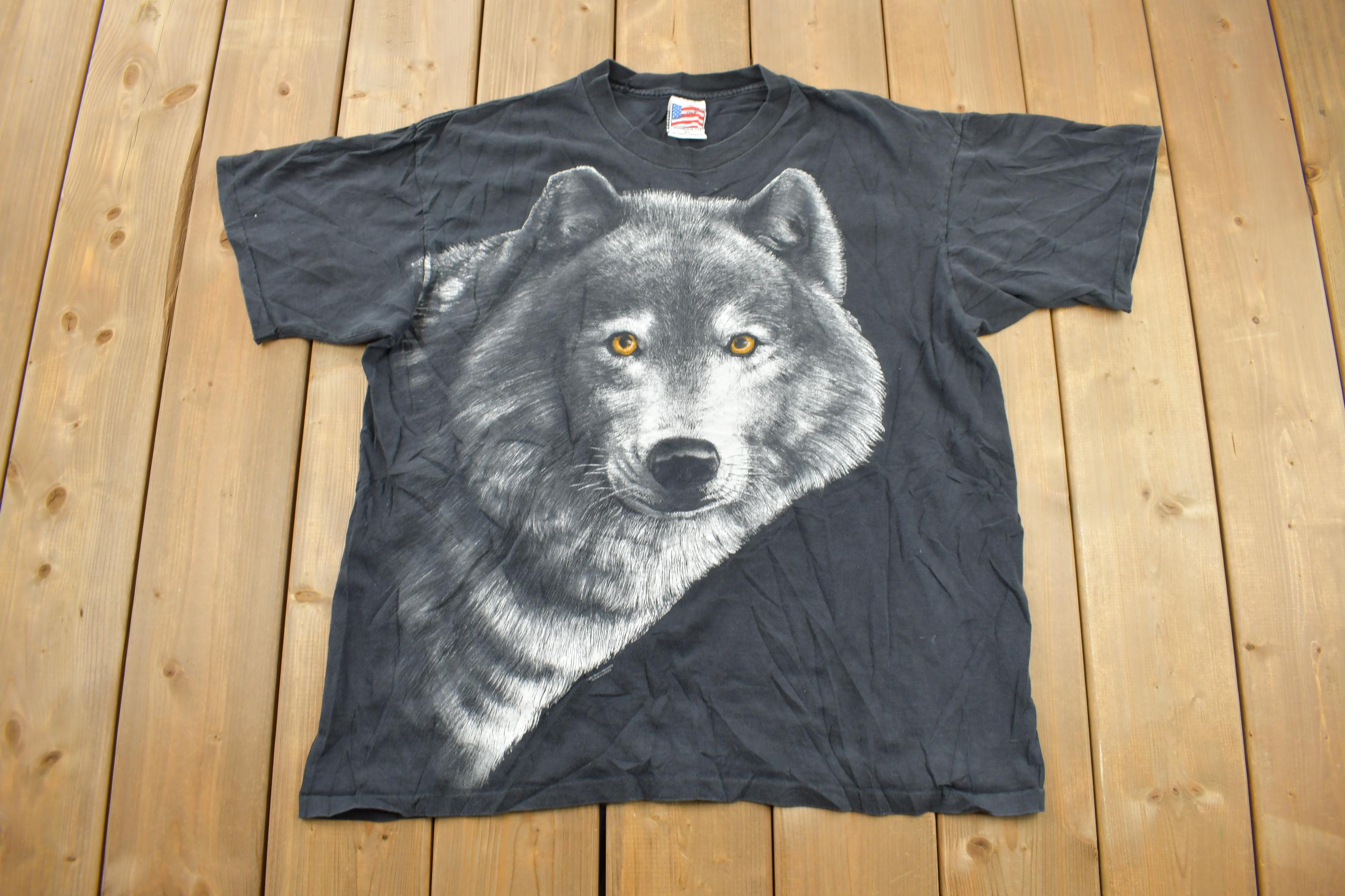 Vintage 1995 Grey Wolf Theme All Over Print Graphic T-shirt