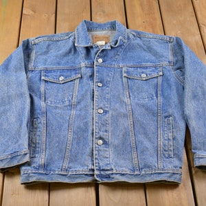 Vintage 1990s Gap Light Wash Denim Jean Jacket / Vintage Denim / Streetwear / Vintage Fall Outerwear / Fall Jacket / Gap denim