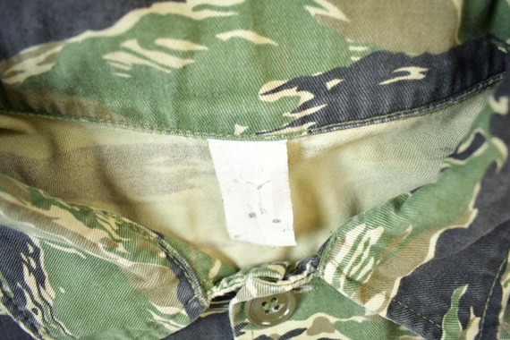 【冬バーゲン★】 Vintage 1960s Tigercamo Stripe Military Camouflage Button up ジャケット・アウター