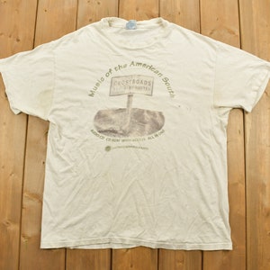 Vintage 1990s American South Music Souvenir T Shirt / Smithsonian / Made In USA / Deep South / Travel T Shirt / Tourist / Single Stitch