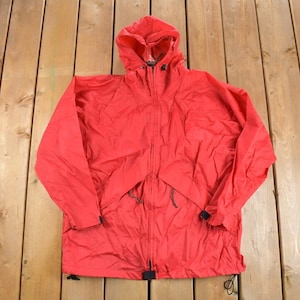 Vintage 1990s LL Bean Rain Repellant Windbreaker Jacket / 90s LL Bean / Athletic Spring Summer Sportswear / Streetwear / Athleisure