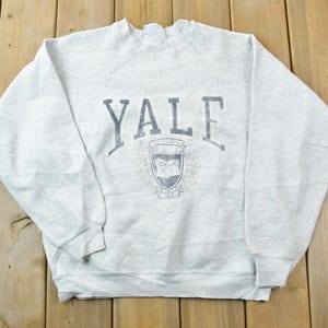 Vintage 1990s Yale Hanes Classic Heavyweight Cotton University Collegiate Crewneck / Embroidered / NCAA Sweatshirt / Sportswear / Americana