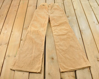 Vintage 1970s Wrangler Corduroy Wide Leg Pants Women's 22 x 32 / Vintage Cords / Boho Hippie / Made in USA / Bell Bottoms Flare