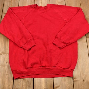 Vintage 1990s Fruit Of The Loom Red Raglan Sweatshirt / 90s Crewneck / Blank Pullover / Vintage Athleisure / Streetwear / Made in USA