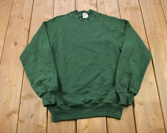 Vintage 1990s Blank Crewneck Sweatshirt / 90s Crewneck / Made In USA / Essential / Streetwear / 90s Blank / Green Crewneck