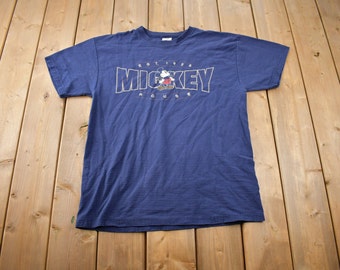 Vintage 1990s Mickey Mouse The Disney Store T-Shirt / 90s Graphic Tee / Vintage Mickey Mouse / 90s Disney Tee