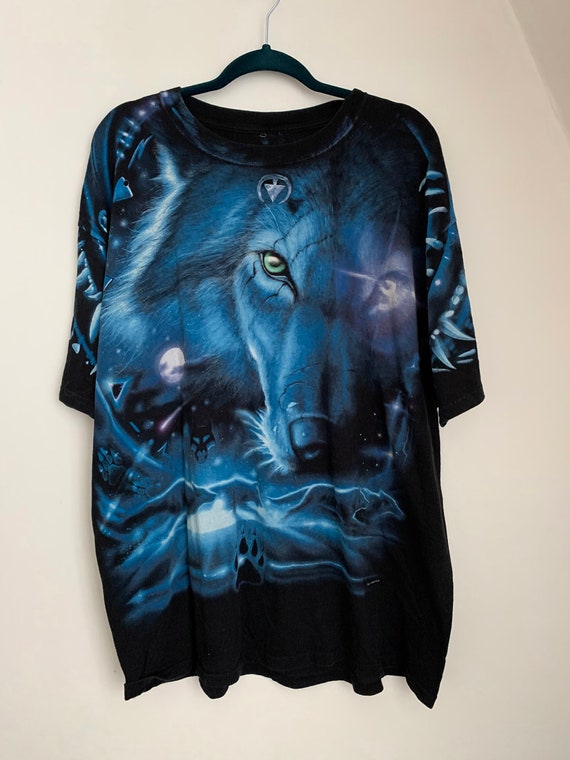 All Over Graphic Print T-Shirt / Wolf Shirt / Liqu