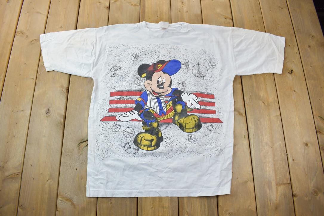 Vintage 1990s Mickey & Minnie Mouse Disney T-Shirt / Single Stitch / Vintage Disney Tee / Mickey And Friends