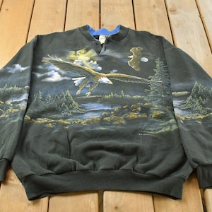 Vintage 1990-tals Henleytröja med örn- och naturtryck, herrstorlek L / 90-tals tröja / Landskapskonst / Djur / Art Unlimited / Tillverkad i USA