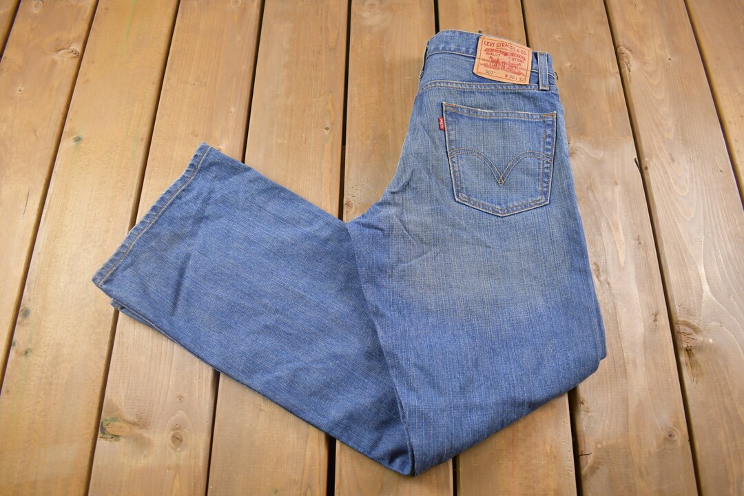 Levis loose hotsell boot cut 567