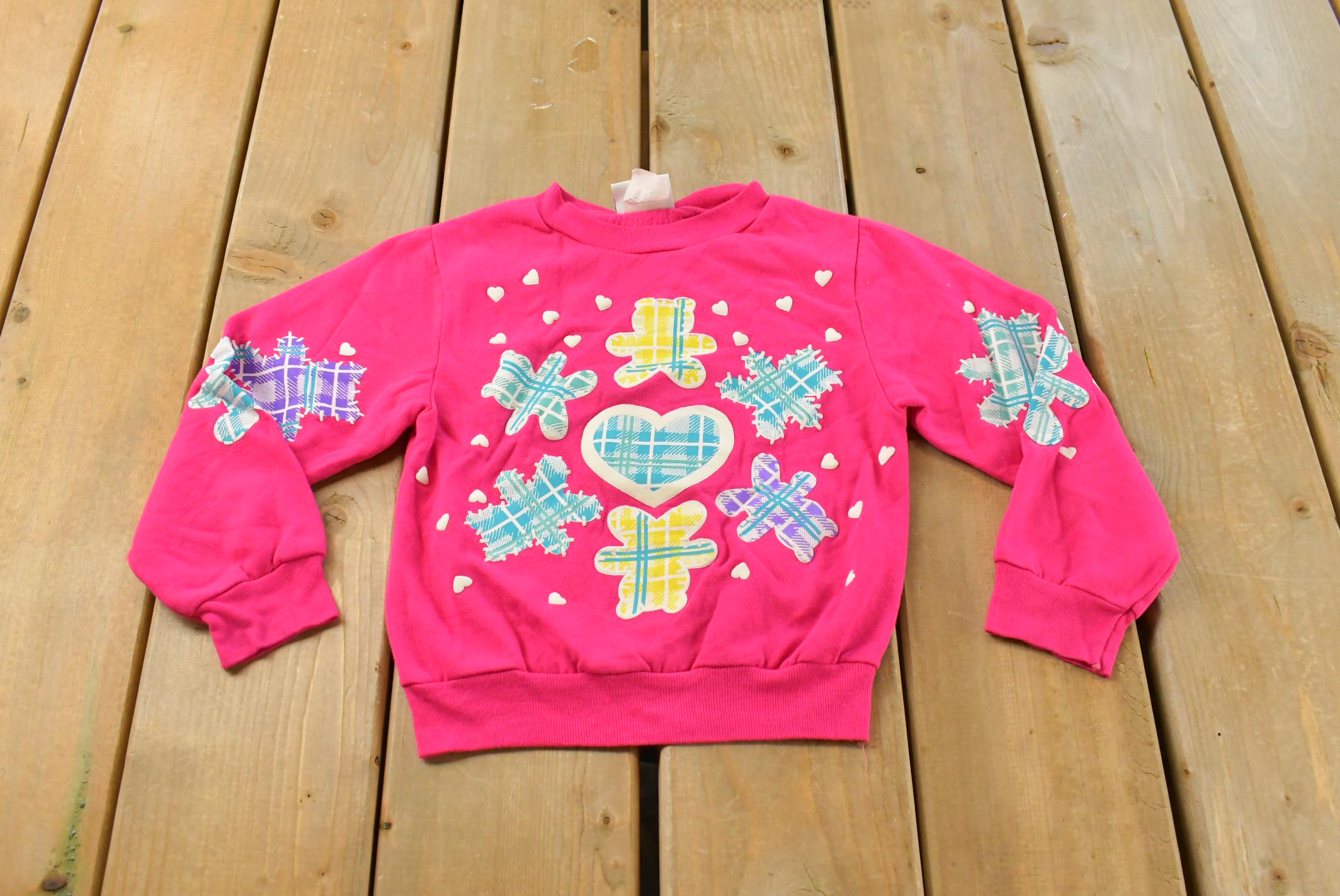 Vintage 1990s Cute Teddy Bear Heart Crewneck Sweatshirt Toddler Youth 5 / 90s Crewneck / Souvenir / Athleisure / Made in USA