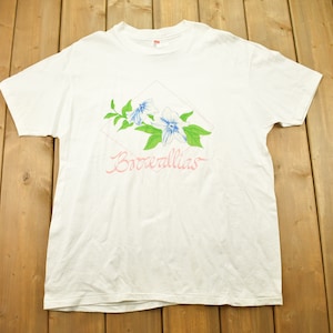 Vintage 1980s Browallia Flower Graphic T Shirt / Single Stitch / 80s / 90s / Streetwear Fashion / Made In USA