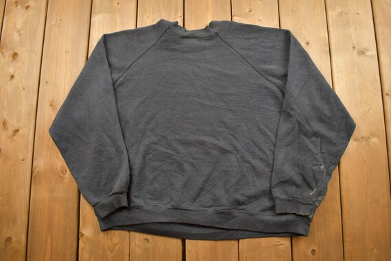 80'S Tultex Plain Blank Sweatshirt, Made in USA, Men's XL equivalent, Vintage, Raglan Sleeves acrylic black type Vintage Second Hand