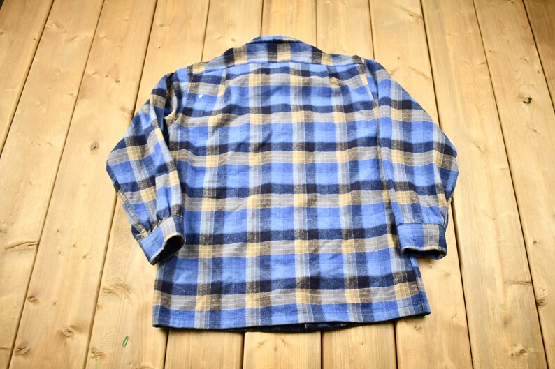 Vintage 1970s Pendleton Plaid Button Up Board Shirt / 100% Virgin Wool / Loop Button / Outdoor / True Vintage / Made In USA / Blue Flannel image 2