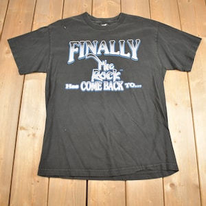 Vintage 1990s Dwayne The Rock Johnson T-Shirt / Chicago / Vintage Wrestling T Shirt / The Rock