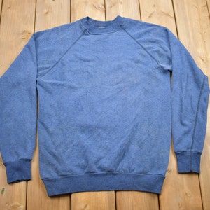 Vintage 1980s Blank Raglan Crewneck Sweatshirt / Made in USA / 80s Crewneck / Basics / Athleisure / Streetwear / Blank Vintage Essentials