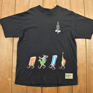 Camiseta gráfica vintage de los 90 con raíces canadienses / Años 90 / Palabra en la calle / Ropa urbana / Camiseta gráfica / Costura simple / Hecha en Canadá