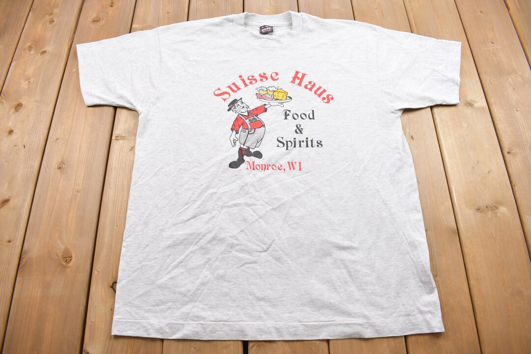 Vintage 1990s Suisse Haus Monroe, WI Souvenir T Shirt / Streetwear