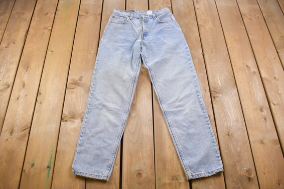 Vintage 1990s Levi's 550 Red Tab Light Wash Jeans… - image 2