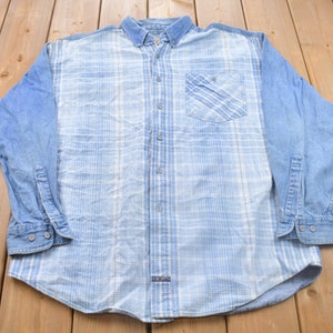 Vintage 1990s Arizona Jean Company Denim Button Up Shirt / 1990s Button Up / Vintage Flannel / Basic Button Up