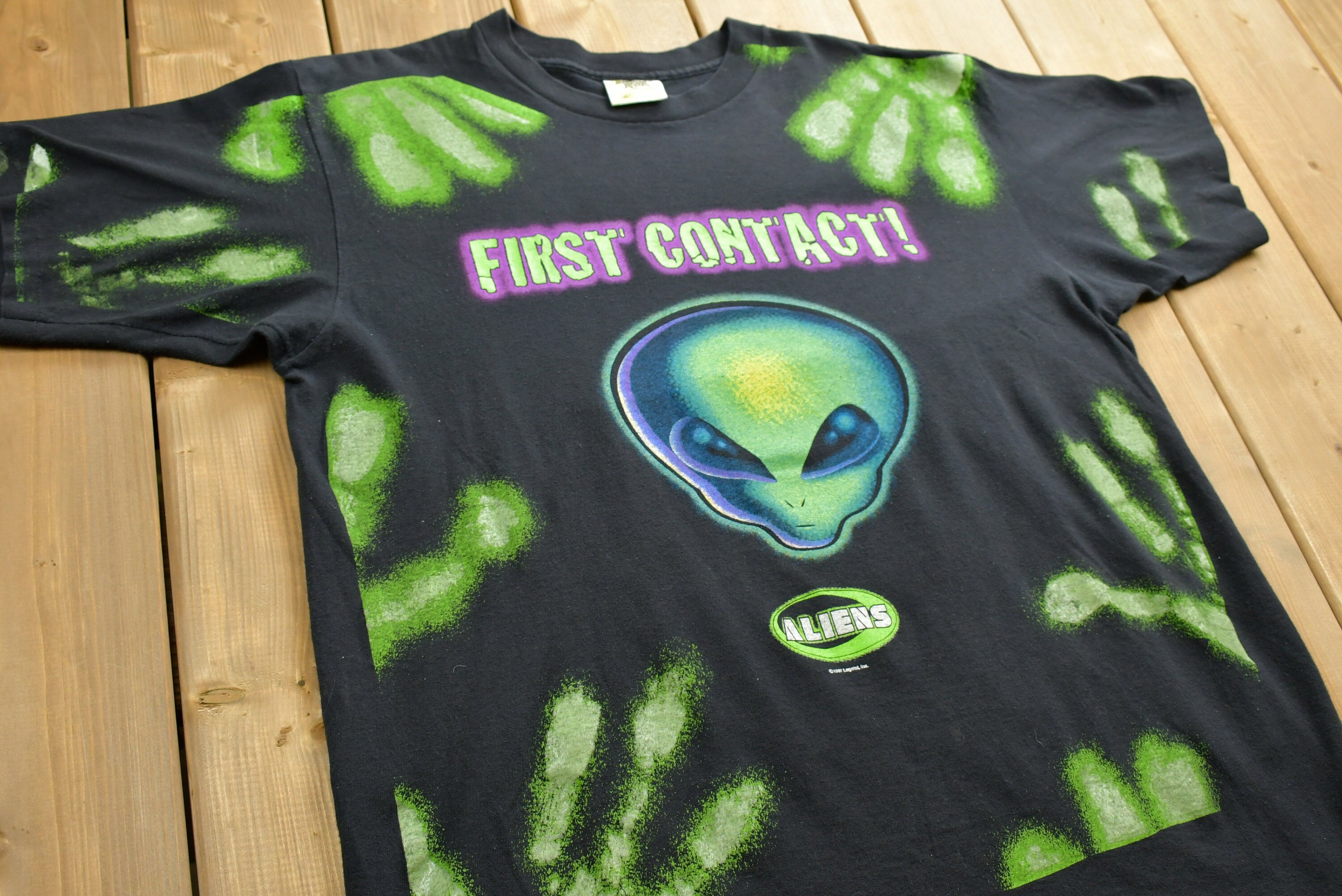 【CRITIC】ALIEN INVASION BAND T-SHIRTS il_fullxfull.2678462217_90ye.jpg