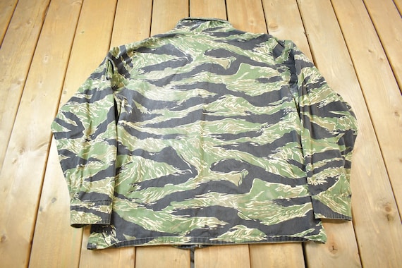 Vintage 1960s Tigercamo Stripe Military Camouflage Button up