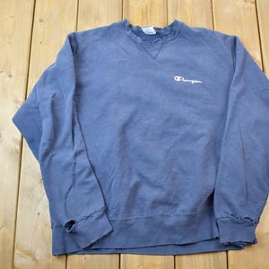 Vintage 1990s Champion Sweatshirt / Vintage Champion / Vintage Pullover / Streetwear / Athleisure Embroidered Sportswear