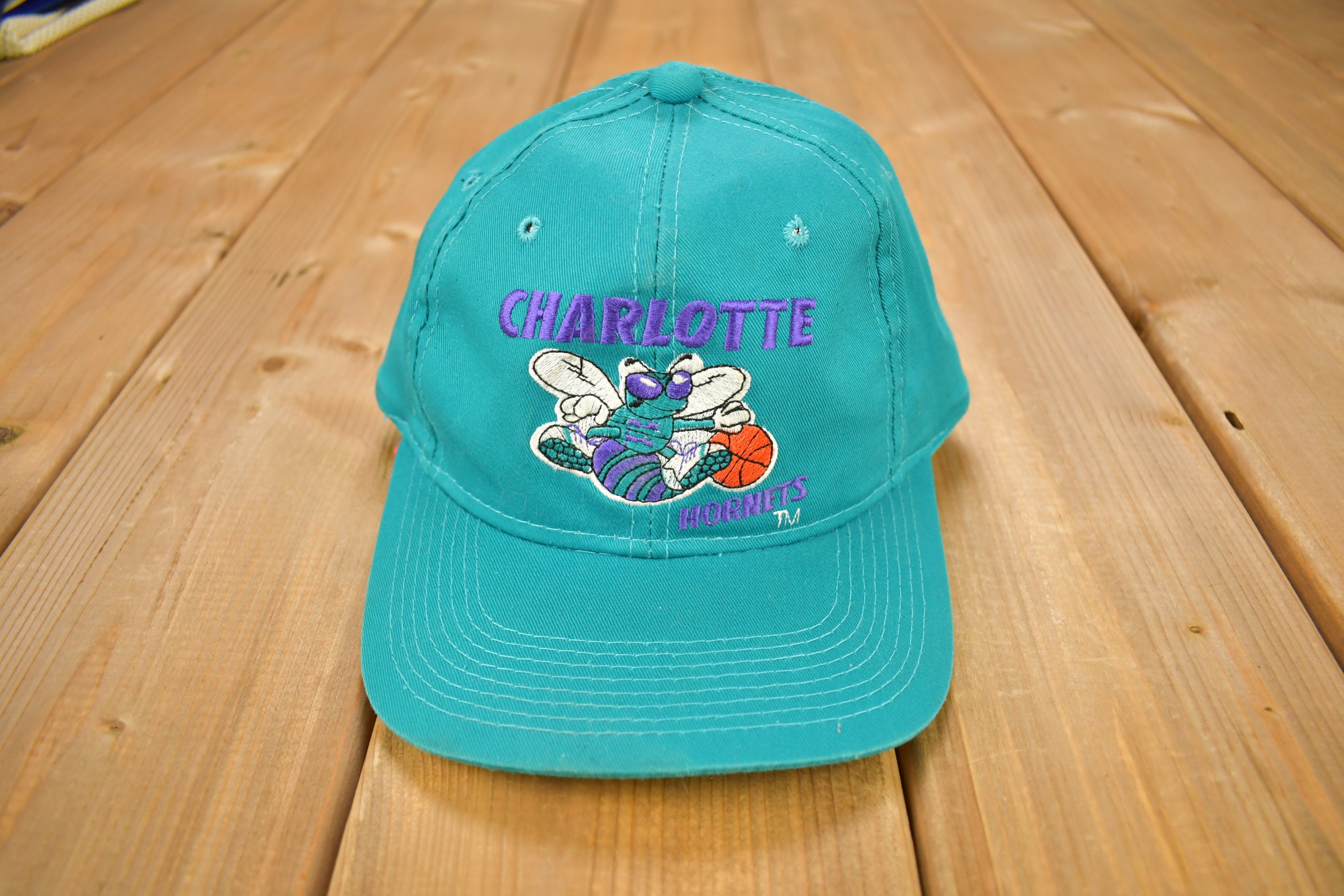 Vintage NBA Charlotte Hornets Sports Specialties Script Snapback Hat – 🎅  Bad Santa