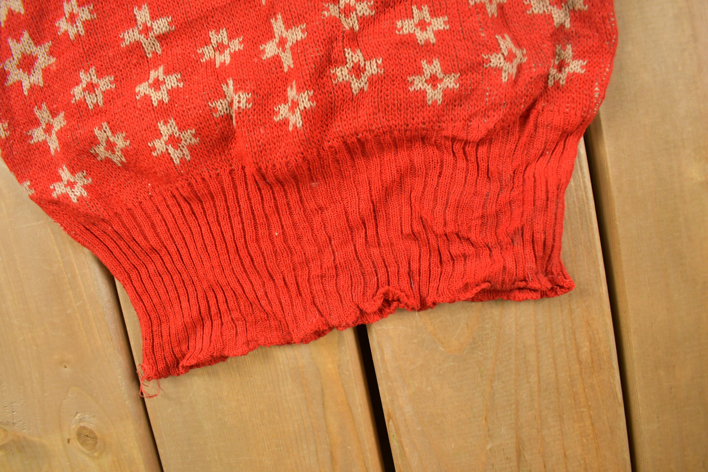 Vintage 1940s Rugby Sportswear Knitting Mills Knit V Neck Sweater 