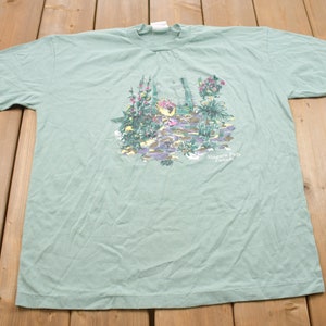 Vintage 1990s Niagara Falls Floral Graphic T-Shirt / Streetwear / Retro Style / Single Stitch / Made In Canada / 90s Graphic Tee / Canada
