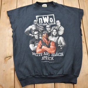 Vintage 1998 WCW NWO White and Black Attack Graphic Wrestling Crewneck / Vintage Wrestling Tee / Chopped Crewneck / New World Order