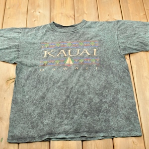 Vintage 1990s Kauai Hawaii Graphic T-Shirt / Aloha / Acid Wash / Streetwear / Retro Style / Single Stitch / Made In USA / 90s Graphic Tee
