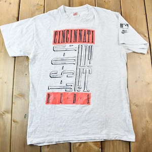 Vintage 1990s Cincinnati Reds MLB Nike Grey Tag Graphic T-Shirt / Made In USA / Single Stitch / MLB Baseball / 90s Streetwear