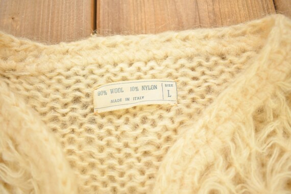 Vintage 1970s Crochet Knitted Open Shall Wool Car… - image 4