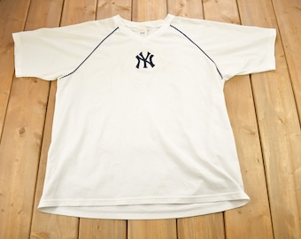 Vintage 1990s New York Yankees MLB Jersey Style T-Shirt / Made In USA / Embroidered / MLB Baseball / 90s Streetwear / Sportswear