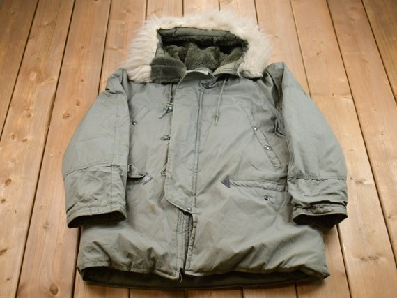 Vintage 2000 Military Parka / Button up Jacket / US Army