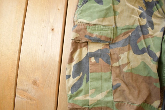 Vintage 1990s US Army Camouflage Cargo Pants Size… - image 3